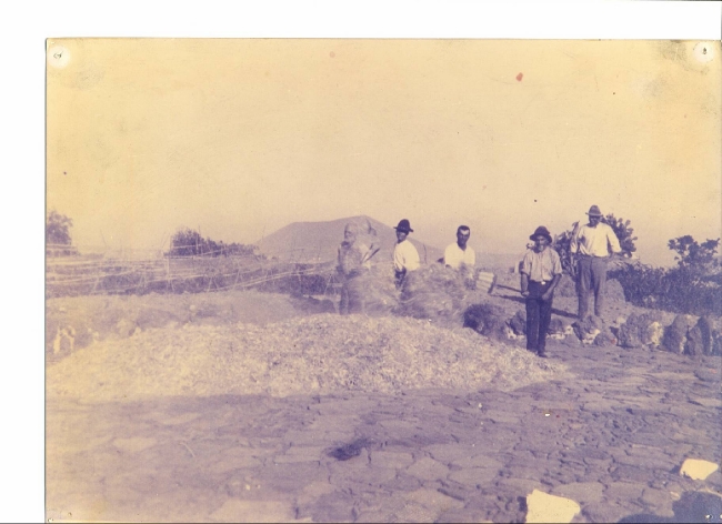 Granadilla de Abona. Aventando Cereal en una Era. Fondo Fotográfico Cauce Sur